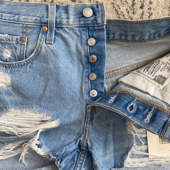 Levi 501 high rise shorts size 27 - Picture 5 of 7